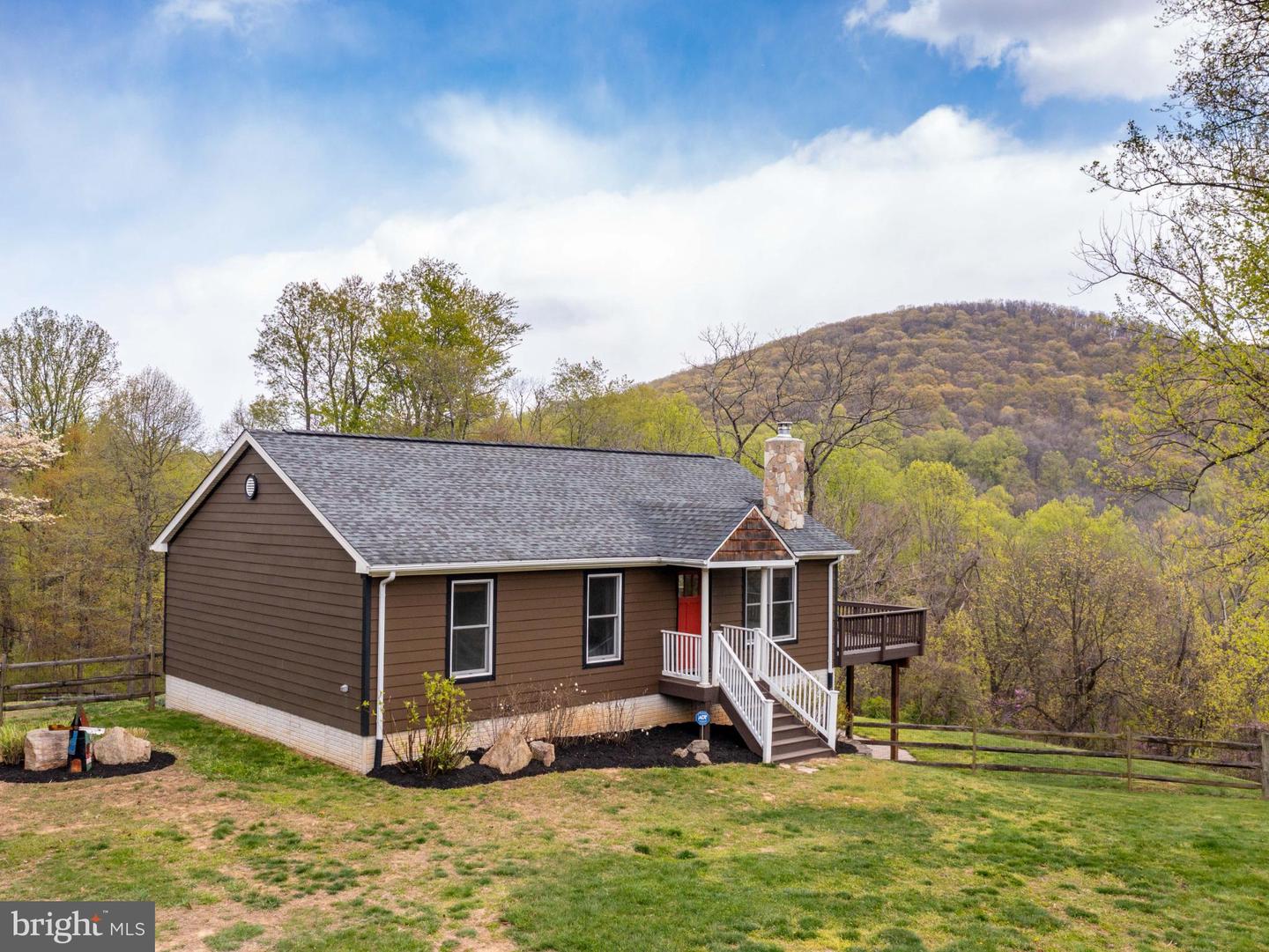 3998 HIDDEN VALLEY LN, LINDEN, Virginia 22642, 3 Bedrooms Bedrooms, 10 Rooms Rooms,2 BathroomsBathrooms,Residential,For sale,3998 HIDDEN VALLEY LN,VAFQ2019546 MLS # VAFQ2019546