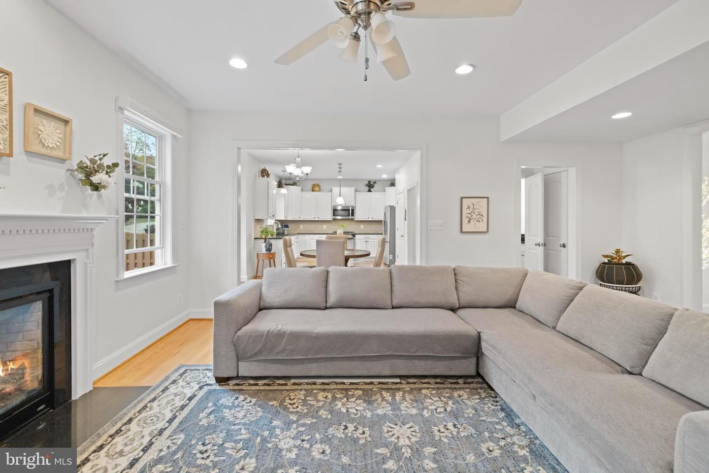 16199 SHEFFIELD DR, DUMFRIES, Virginia 22025, 4 Bedrooms Bedrooms, 12 Rooms Rooms,3 BathroomsBathrooms,Residential,For sale,16199 SHEFFIELD DR,VAPW2107514 MLS # VAPW2107514