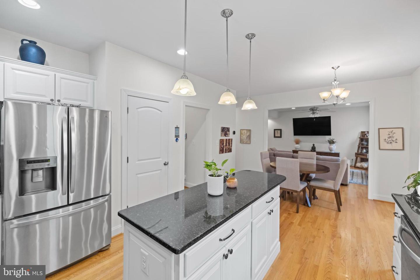 16199 SHEFFIELD DR, DUMFRIES, Virginia 22025, 4 Bedrooms Bedrooms, 12 Rooms Rooms,3 BathroomsBathrooms,Residential,For sale,16199 SHEFFIELD DR,VAPW2107514 MLS # VAPW2107514