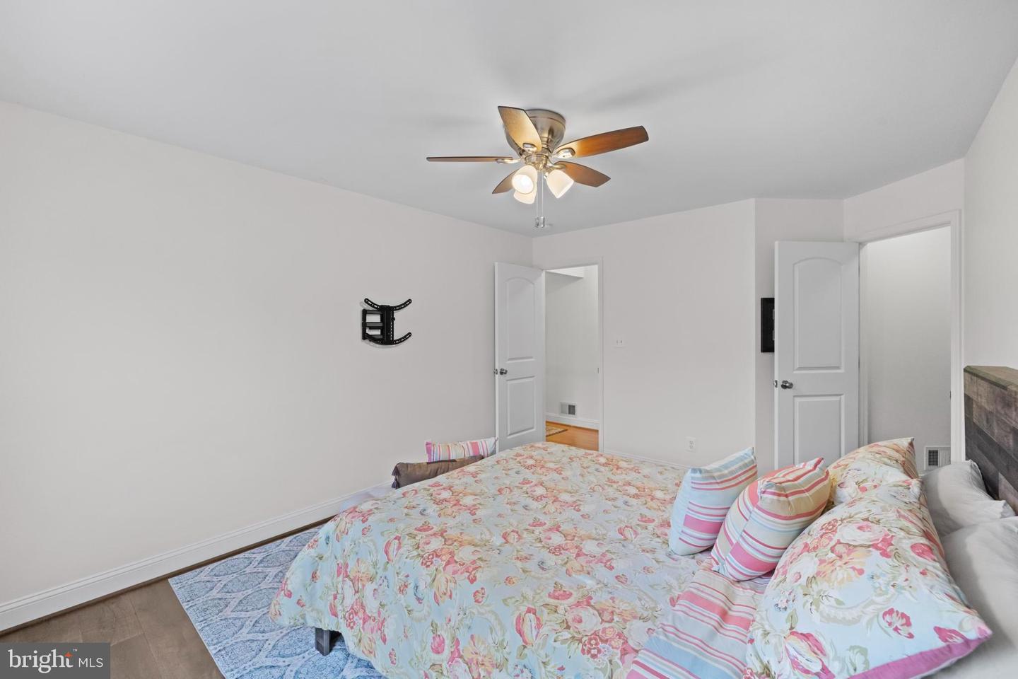 16199 SHEFFIELD DR, DUMFRIES, Virginia 22025, 4 Bedrooms Bedrooms, 12 Rooms Rooms,3 BathroomsBathrooms,Residential,For sale,16199 SHEFFIELD DR,VAPW2107514 MLS # VAPW2107514