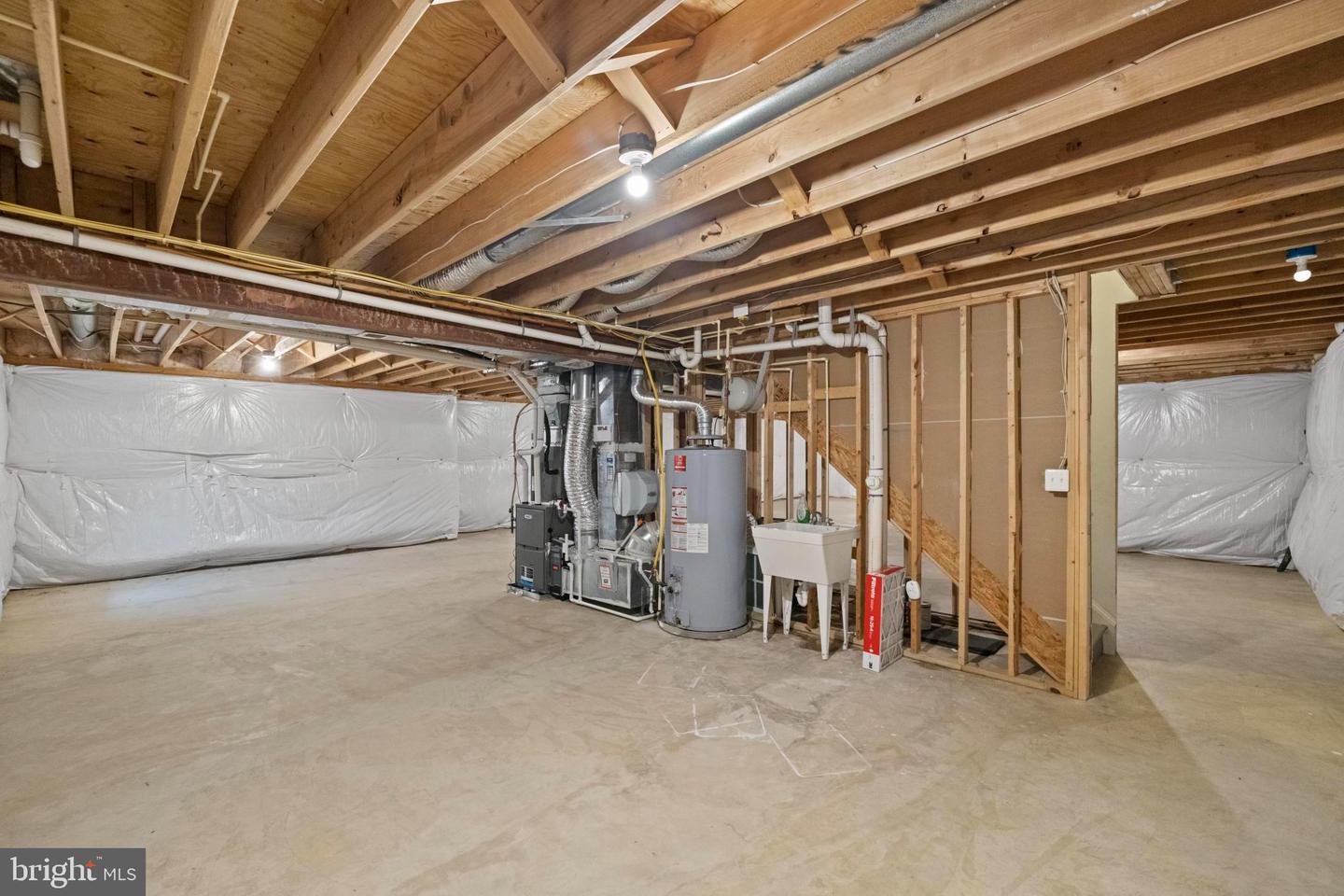 16199 SHEFFIELD DR, DUMFRIES, Virginia 22025, 4 Bedrooms Bedrooms, 12 Rooms Rooms,3 BathroomsBathrooms,Residential,For sale,16199 SHEFFIELD DR,VAPW2107514 MLS # VAPW2107514