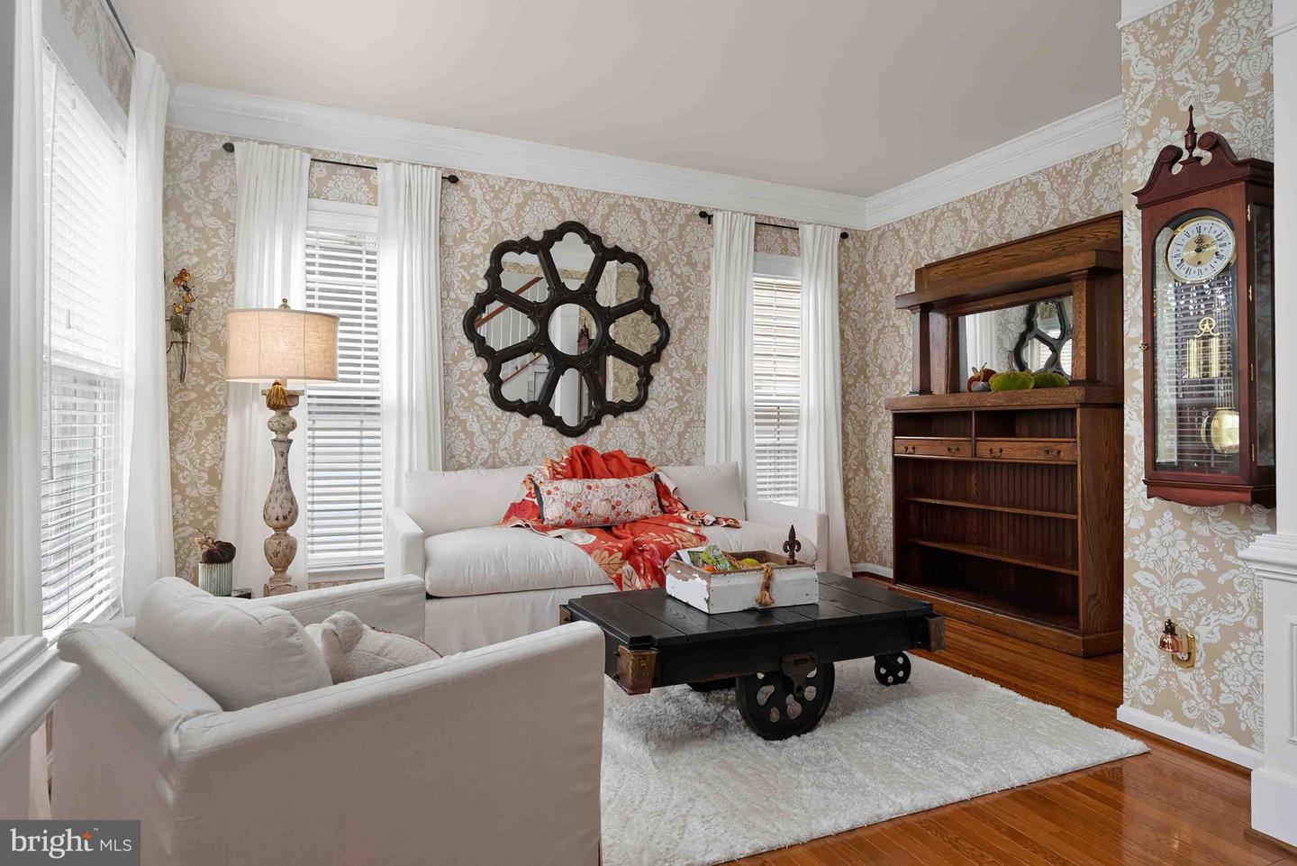 8187 DOUGLAS FIR DR, LORTON, Virginia 22079, 4 Bedrooms Bedrooms, ,2 BathroomsBathrooms,Residential,For sale,8187 DOUGLAS FIR DR,VAFX2278382 MLS # VAFX2278382