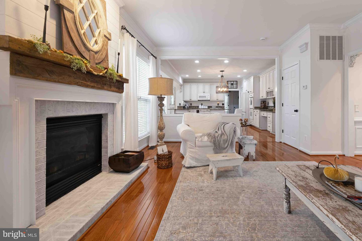 8187 DOUGLAS FIR DR, LORTON, Virginia 22079, 4 Bedrooms Bedrooms, ,2 BathroomsBathrooms,Residential,For sale,8187 DOUGLAS FIR DR,VAFX2278382 MLS # VAFX2278382