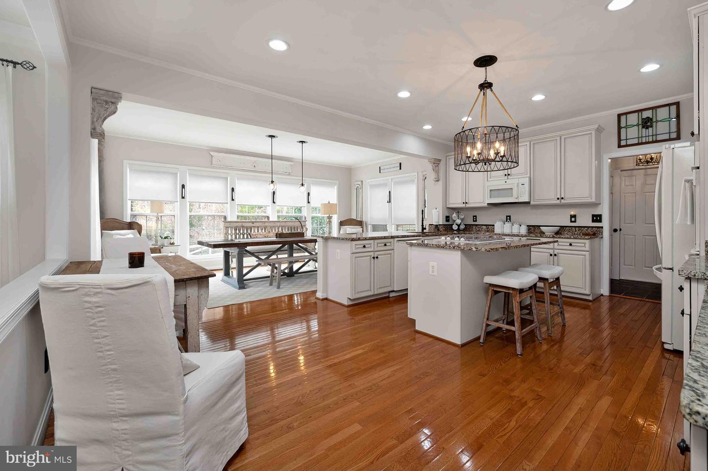 8187 DOUGLAS FIR DR, LORTON, Virginia 22079, 4 Bedrooms Bedrooms, ,2 BathroomsBathrooms,Residential,For sale,8187 DOUGLAS FIR DR,VAFX2278382 MLS # VAFX2278382