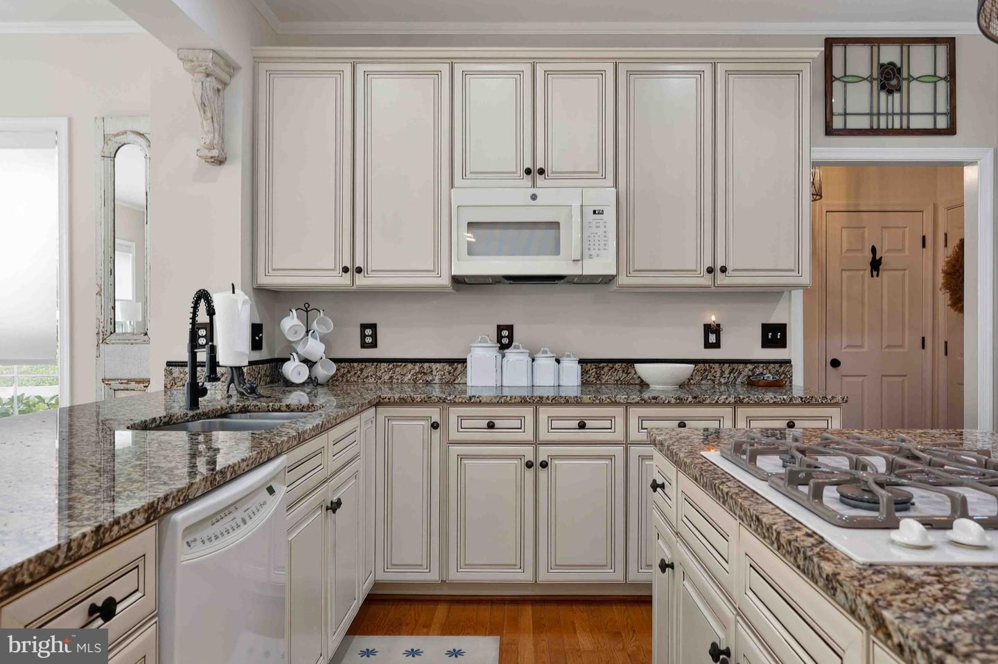 8187 DOUGLAS FIR DR, LORTON, Virginia 22079, 4 Bedrooms Bedrooms, ,2 BathroomsBathrooms,Residential,For sale,8187 DOUGLAS FIR DR,VAFX2278382 MLS # VAFX2278382