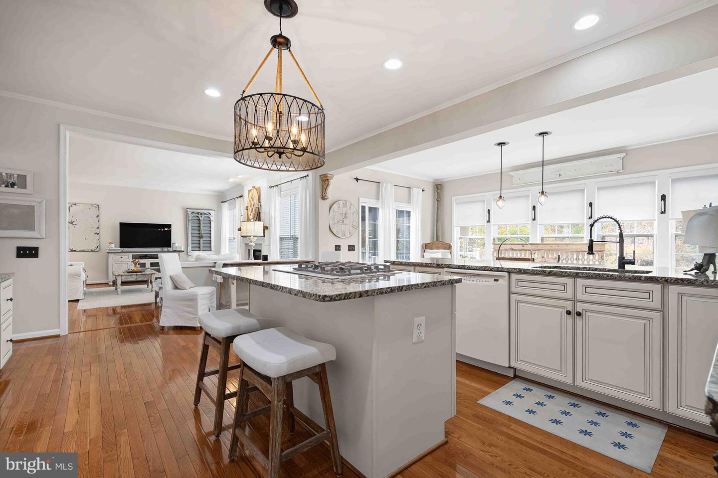 8187 DOUGLAS FIR DR, LORTON, Virginia 22079, 4 Bedrooms Bedrooms, ,2 BathroomsBathrooms,Residential,For sale,8187 DOUGLAS FIR DR,VAFX2278382 MLS # VAFX2278382