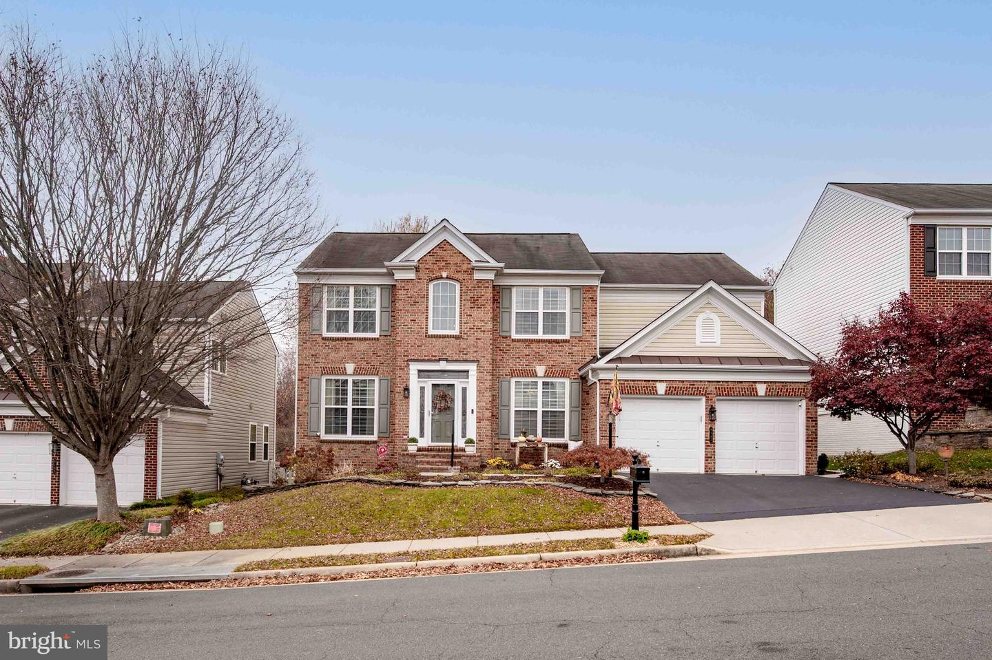 8187 DOUGLAS FIR DR, LORTON, Virginia 22079, 4 Bedrooms Bedrooms, ,2 BathroomsBathrooms,Residential,For sale,8187 DOUGLAS FIR DR,VAFX2278382 MLS # VAFX2278382