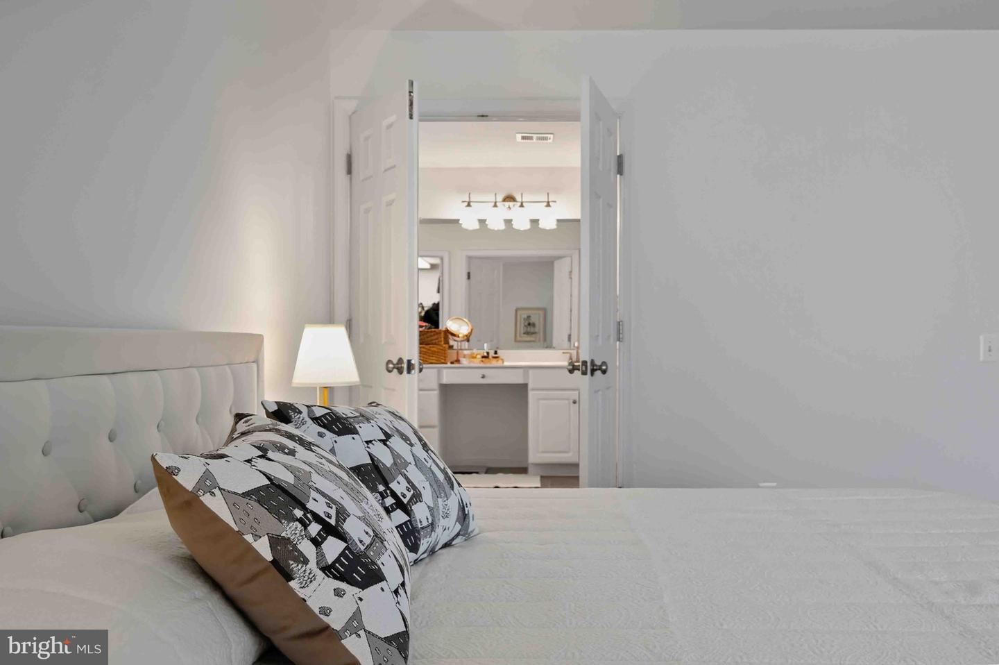 8187 DOUGLAS FIR DR, LORTON, Virginia 22079, 4 Bedrooms Bedrooms, ,2 BathroomsBathrooms,Residential,For sale,8187 DOUGLAS FIR DR,VAFX2278382 MLS # VAFX2278382