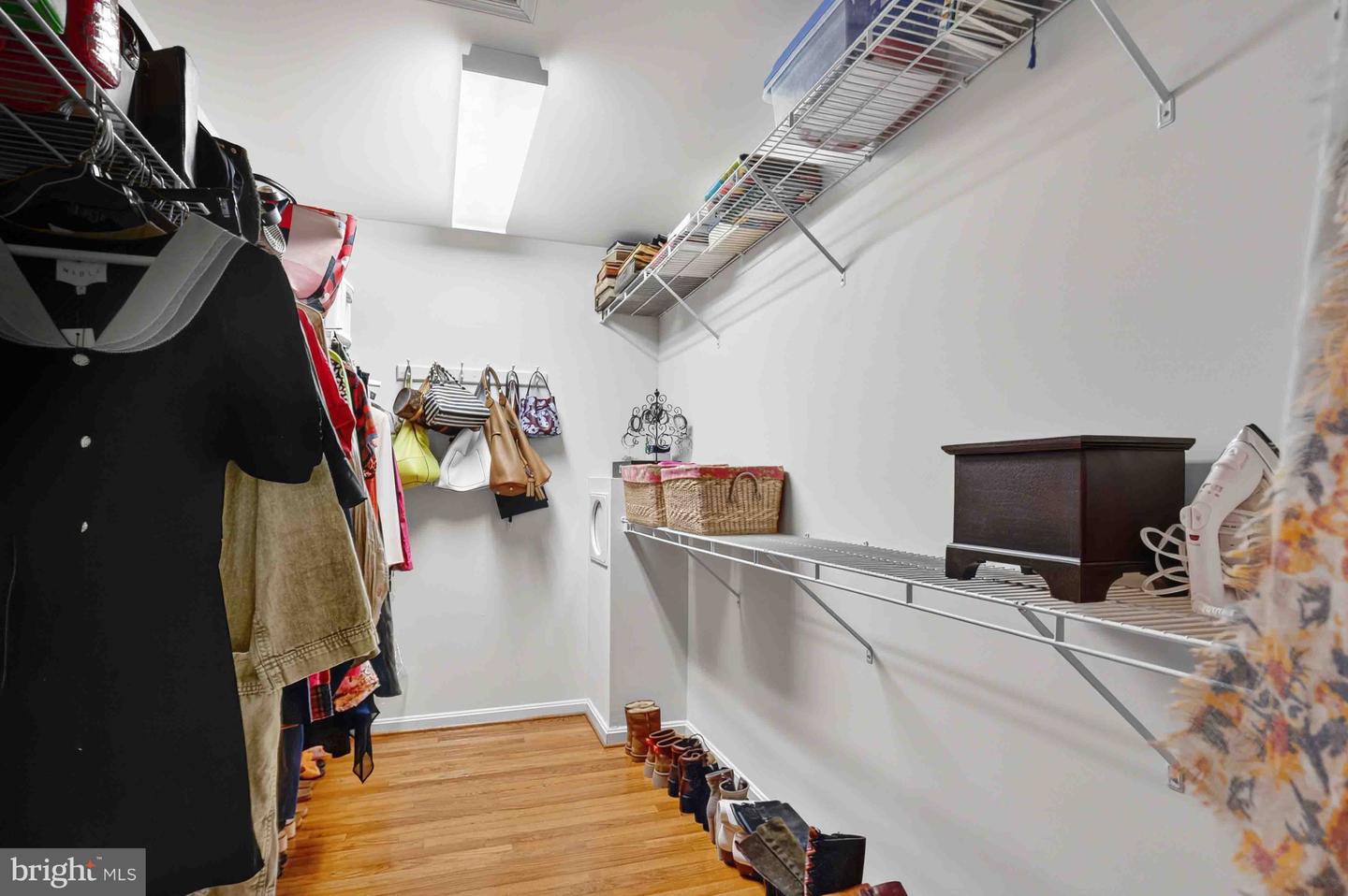 8187 DOUGLAS FIR DR, LORTON, Virginia 22079, 4 Bedrooms Bedrooms, ,2 BathroomsBathrooms,Residential,For sale,8187 DOUGLAS FIR DR,VAFX2278382 MLS # VAFX2278382