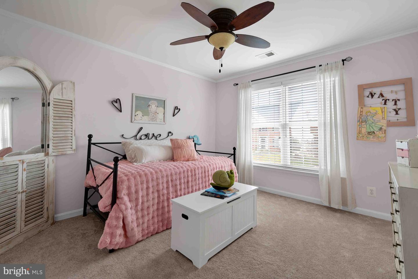 8187 DOUGLAS FIR DR, LORTON, Virginia 22079, 4 Bedrooms Bedrooms, ,2 BathroomsBathrooms,Residential,For sale,8187 DOUGLAS FIR DR,VAFX2278382 MLS # VAFX2278382