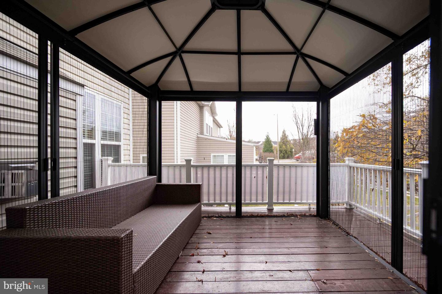 8187 DOUGLAS FIR DR, LORTON, Virginia 22079, 4 Bedrooms Bedrooms, ,2 BathroomsBathrooms,Residential,For sale,8187 DOUGLAS FIR DR,VAFX2278382 MLS # VAFX2278382