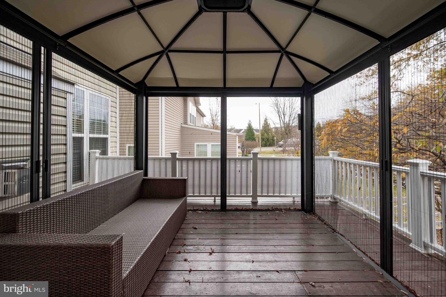 8187 DOUGLAS FIR DR, LORTON, Virginia 22079, 4 Bedrooms Bedrooms, ,2 BathroomsBathrooms,Residential,For sale,8187 DOUGLAS FIR DR,VAFX2278382 MLS # VAFX2278382