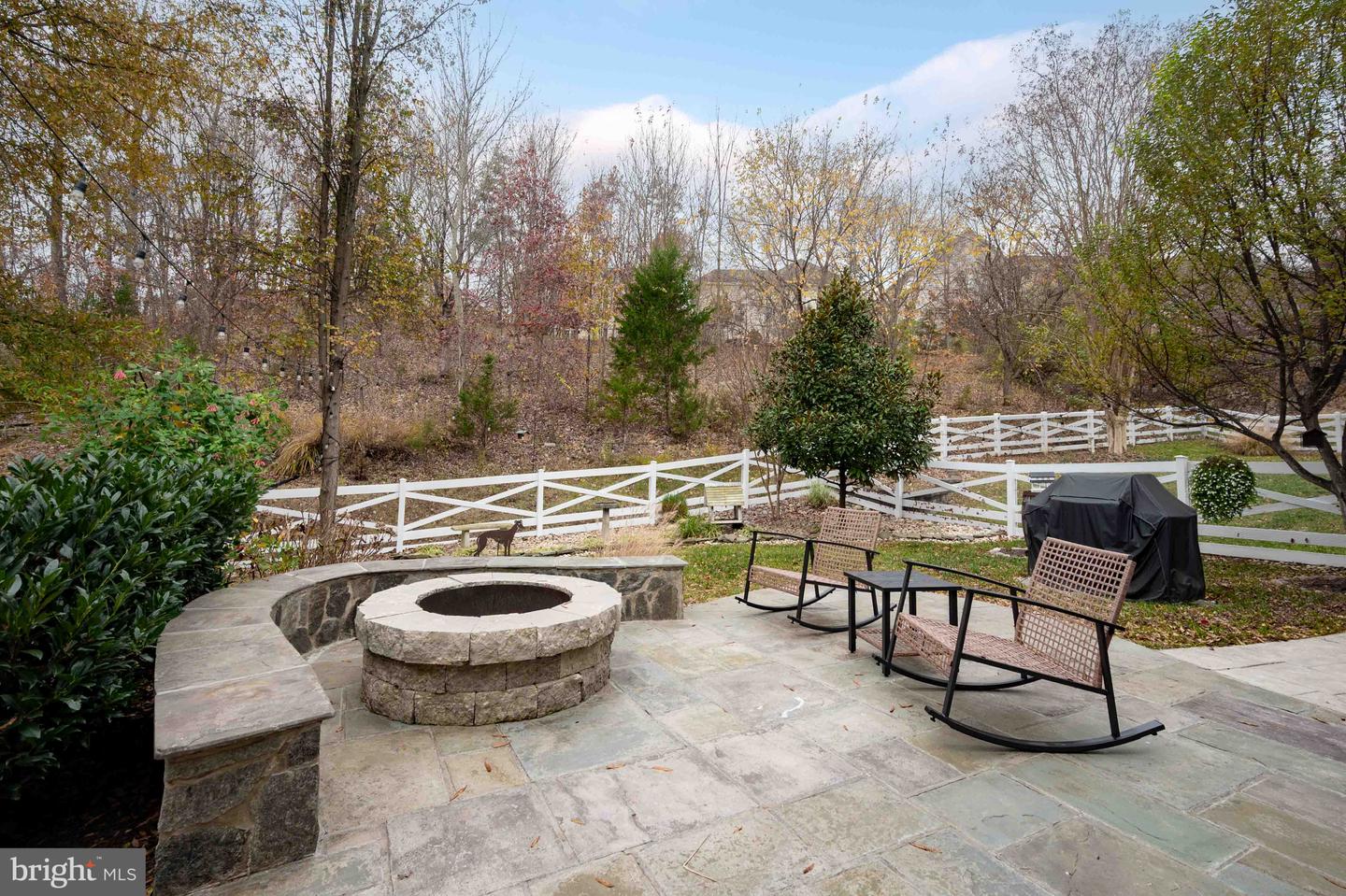 8187 DOUGLAS FIR DR, LORTON, Virginia 22079, 4 Bedrooms Bedrooms, ,2 BathroomsBathrooms,Residential,For sale,8187 DOUGLAS FIR DR,VAFX2278382 MLS # VAFX2278382