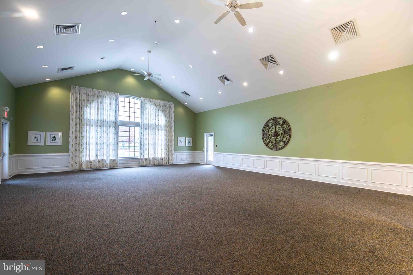 8187 DOUGLAS FIR DR, LORTON, Virginia 22079, 4 Bedrooms Bedrooms, ,2 BathroomsBathrooms,Residential,For sale,8187 DOUGLAS FIR DR,VAFX2278382 MLS # VAFX2278382