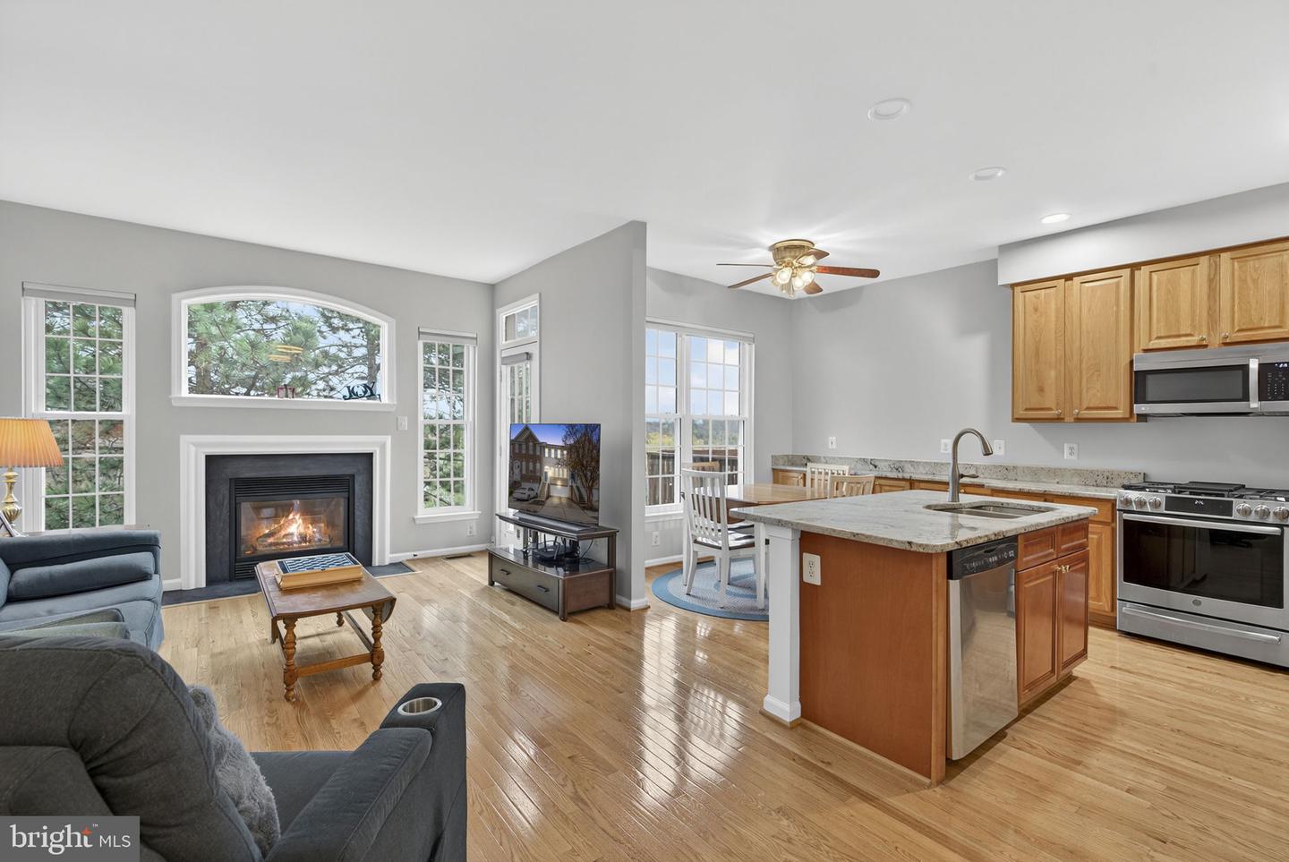 44112 SAXONY TER, ASHBURN, Virginia 20147, 3 Bedrooms Bedrooms, ,2 BathroomsBathrooms,Residential,For sale,44112 SAXONY TER,VALO2110936 MLS # VALO2110936