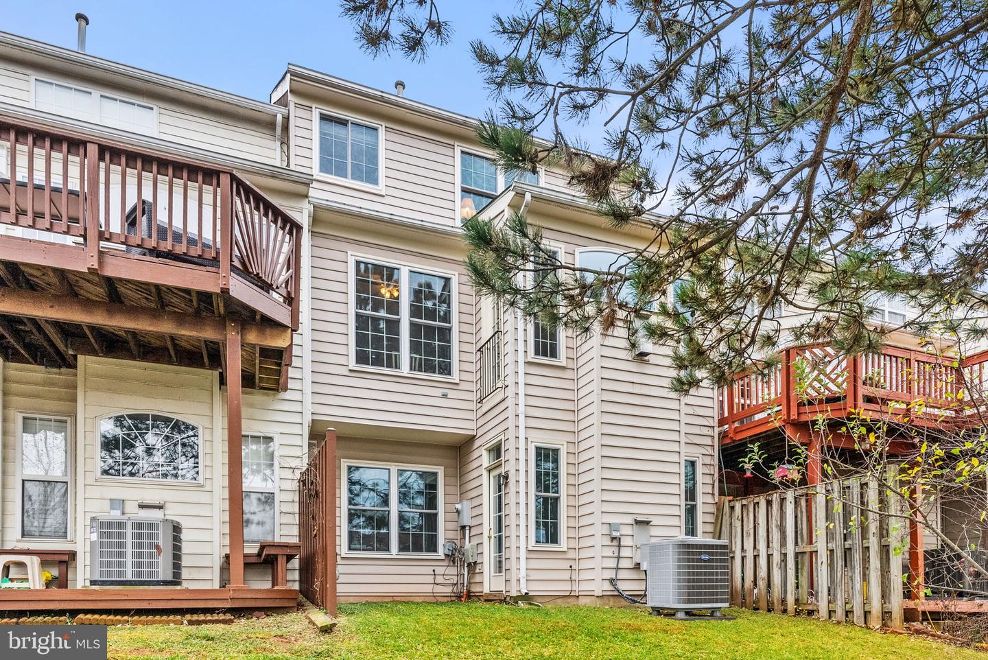 44112 SAXONY TER, ASHBURN, Virginia 20147, 3 Bedrooms Bedrooms, ,2 BathroomsBathrooms,Residential,For sale,44112 SAXONY TER,VALO2110936 MLS # VALO2110936