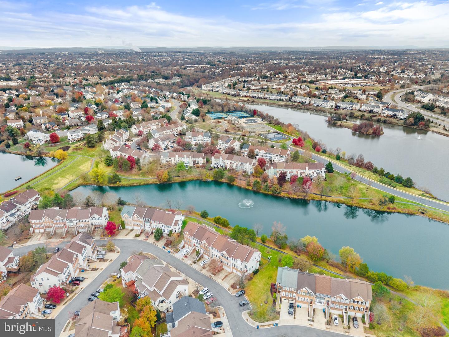 44112 SAXONY TER, ASHBURN, Virginia 20147, 3 Bedrooms Bedrooms, ,2 BathroomsBathrooms,Residential,For sale,44112 SAXONY TER,VALO2110936 MLS # VALO2110936