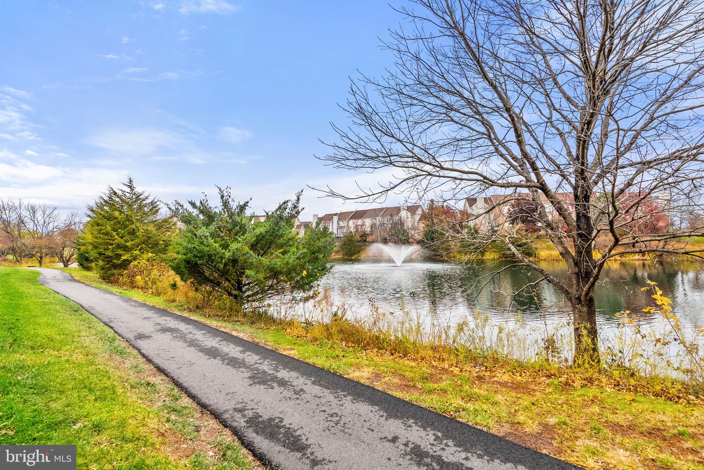 44112 SAXONY TER, ASHBURN, Virginia 20147, 3 Bedrooms Bedrooms, ,2 BathroomsBathrooms,Residential,For sale,44112 SAXONY TER,VALO2110936 MLS # VALO2110936