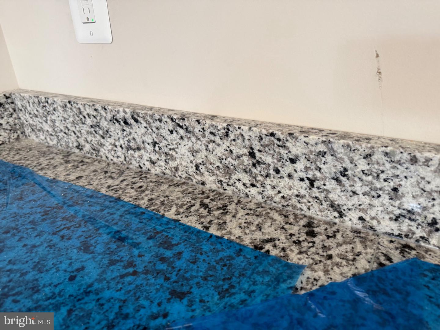 1102 LAKEVIEW DR, CROSS JUNCTION, Virginia 22625, 3 Bedrooms Bedrooms, 10 Rooms Rooms,2 BathroomsBathrooms,Residential,For sale,1102 LAKEVIEW DR,VAFV2037976 MLS # VAFV2037976