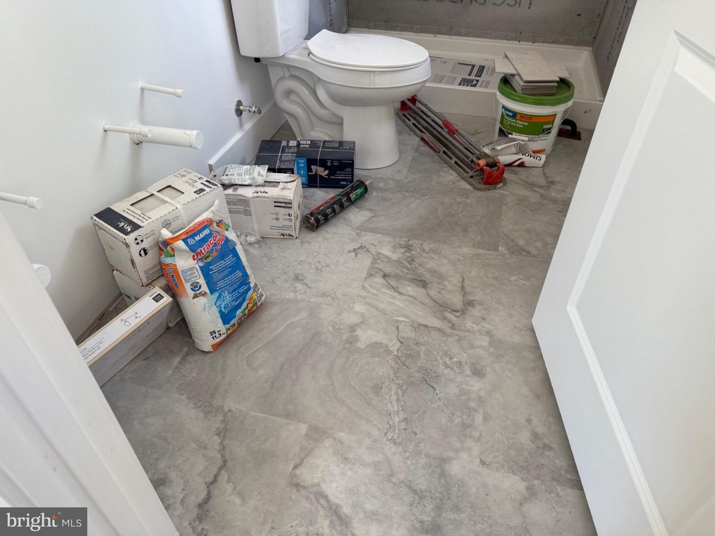 1102 LAKEVIEW DR, CROSS JUNCTION, Virginia 22625, 3 Bedrooms Bedrooms, 10 Rooms Rooms,2 BathroomsBathrooms,Residential,For sale,1102 LAKEVIEW DR,VAFV2037976 MLS # VAFV2037976