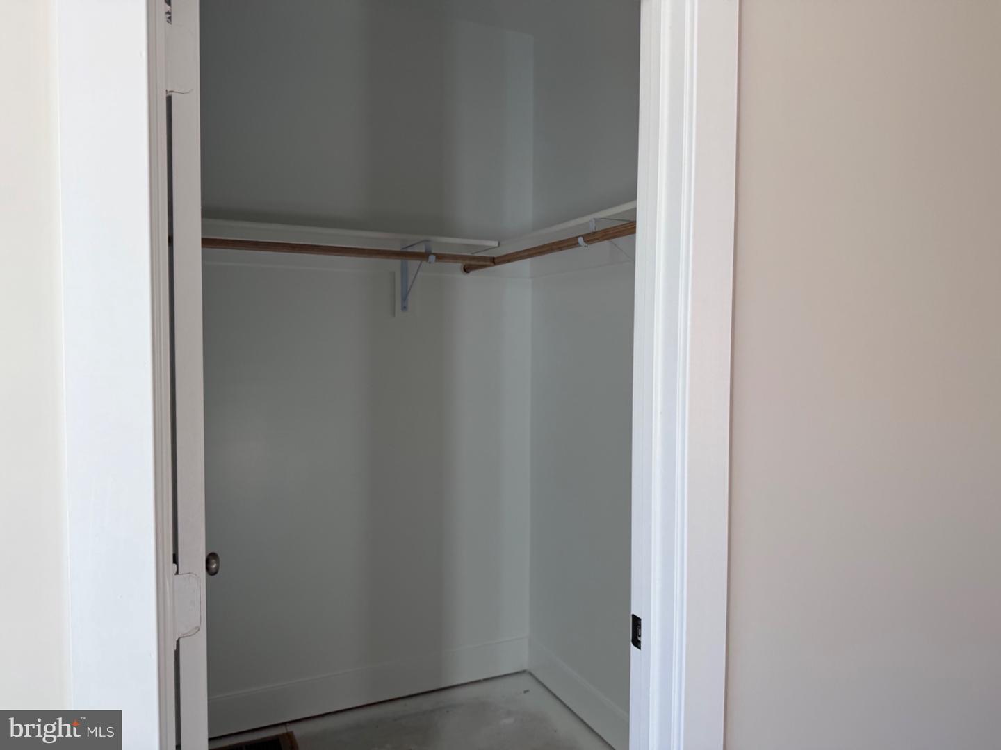 1102 LAKEVIEW DR, CROSS JUNCTION, Virginia 22625, 3 Bedrooms Bedrooms, 10 Rooms Rooms,2 BathroomsBathrooms,Residential,For sale,1102 LAKEVIEW DR,VAFV2037976 MLS # VAFV2037976