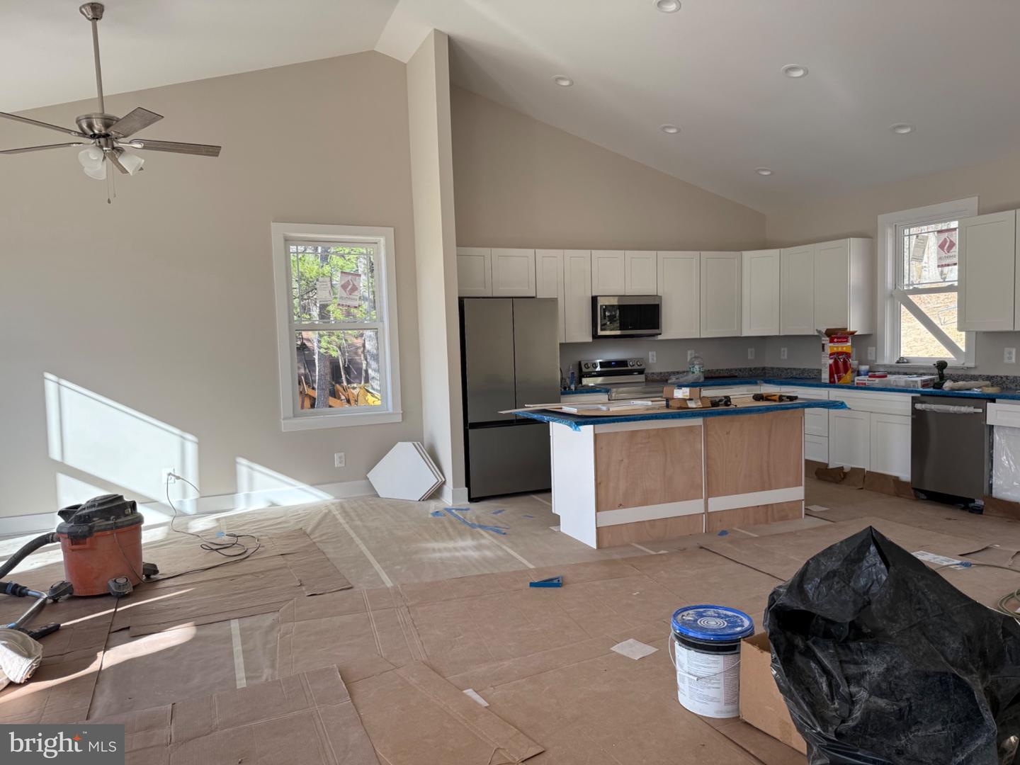 1102 LAKEVIEW DR, CROSS JUNCTION, Virginia 22625, 3 Bedrooms Bedrooms, 10 Rooms Rooms,2 BathroomsBathrooms,Residential,For sale,1102 LAKEVIEW DR,VAFV2037976 MLS # VAFV2037976