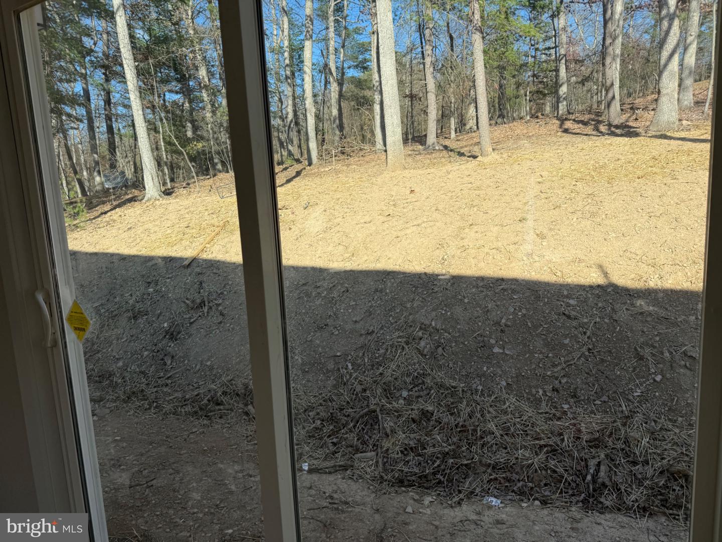 1102 LAKEVIEW DR, CROSS JUNCTION, Virginia 22625, 3 Bedrooms Bedrooms, 10 Rooms Rooms,2 BathroomsBathrooms,Residential,For sale,1102 LAKEVIEW DR,VAFV2037976 MLS # VAFV2037976