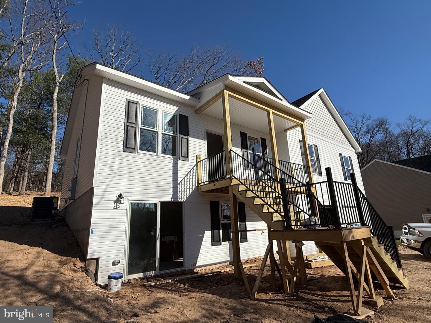 1102 LAKEVIEW DR, CROSS JUNCTION, Virginia 22625, 3 Bedrooms Bedrooms, 10 Rooms Rooms,2 BathroomsBathrooms,Residential,For sale,1102 LAKEVIEW DR,VAFV2037976 MLS # VAFV2037976