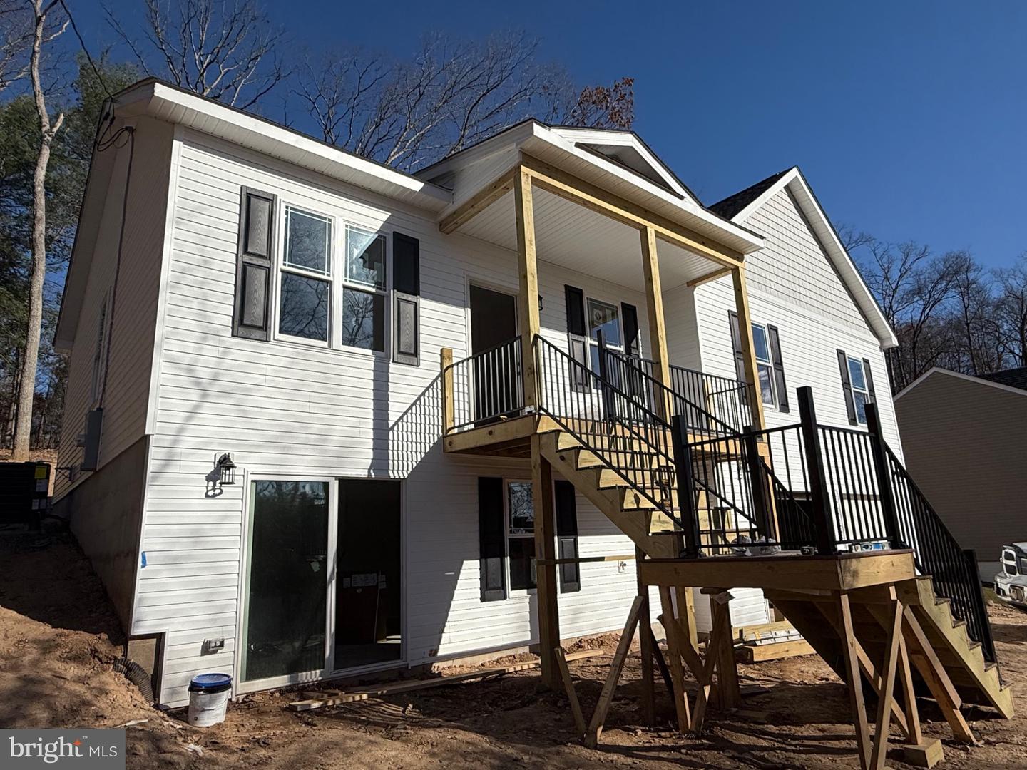 1102 LAKEVIEW DR, CROSS JUNCTION, Virginia 22625, 3 Bedrooms Bedrooms, 10 Rooms Rooms,2 BathroomsBathrooms,Residential,For sale,1102 LAKEVIEW DR,VAFV2037976 MLS # VAFV2037976