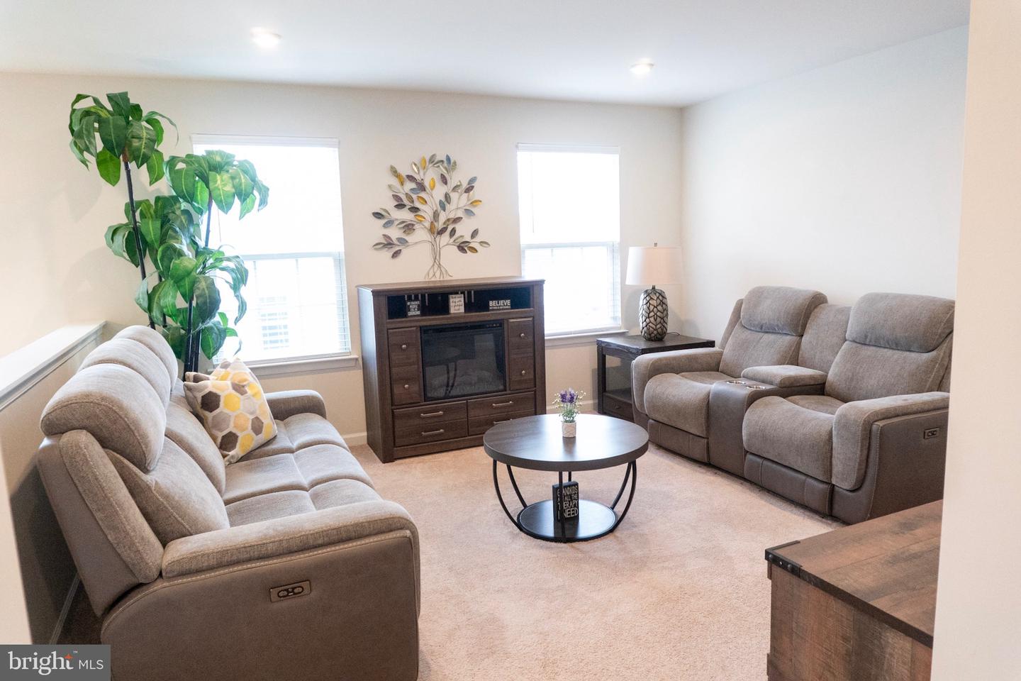 9216 SPLIT OAK, FREDERICKSBURG, Virginia 22407, 5 Bedrooms Bedrooms, 22 Rooms Rooms,4 BathroomsBathrooms,Residential,For sale,9216 SPLIT OAK,VASP2037498 MLS # VASP2037498