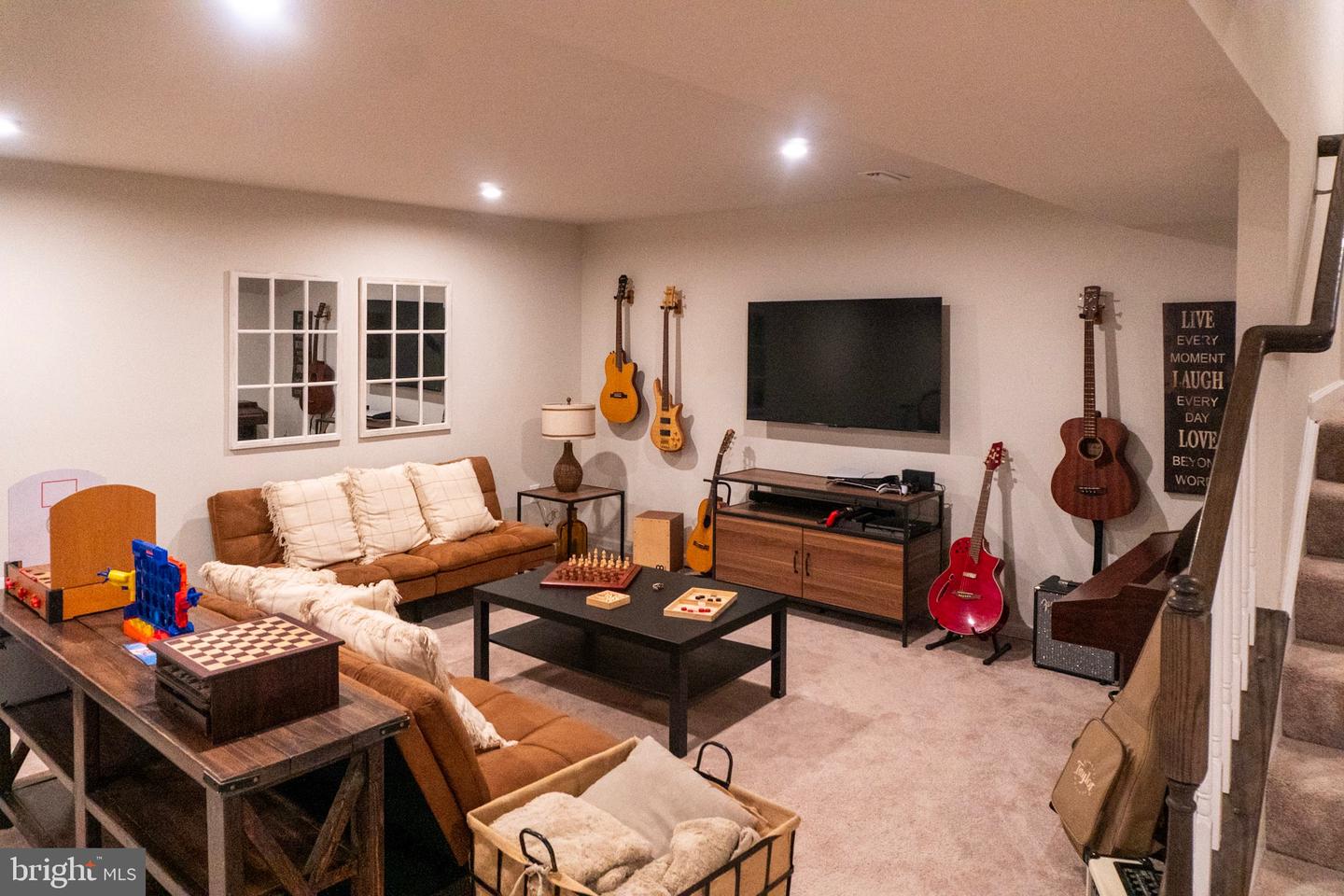 9216 SPLIT OAK, FREDERICKSBURG, Virginia 22407, 5 Bedrooms Bedrooms, 22 Rooms Rooms,4 BathroomsBathrooms,Residential,For sale,9216 SPLIT OAK,VASP2037498 MLS # VASP2037498