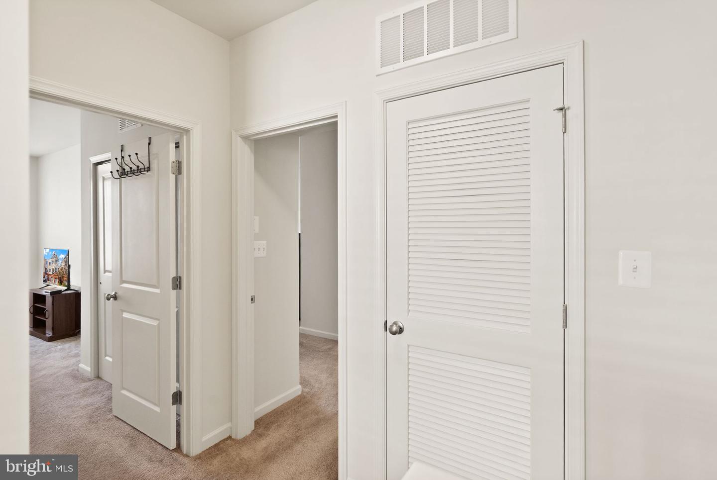 23305 MILLTOWN KNOLL SQ #106, ASHBURN, Virginia 20148, 2 Bedrooms Bedrooms, ,2 BathroomsBathrooms,Residential,For sale,23305 MILLTOWN KNOLL SQ #106,VALO2110870 MLS # VALO2110870 23305 MILLTOWN KNOLL SQ #106, ASHBURN, Virginia 20148, 2 Bedrooms Bedrooms, ,2 BathroomsBathrooms,Residential,For sale,23305 MILLTOWN KNOLL SQ #106,VALO2110870 MLS # VALO2110870