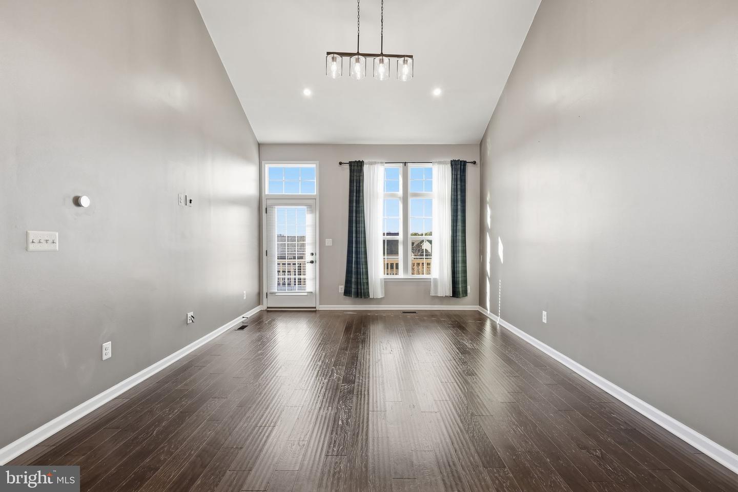 18052 RED MULBERRY RD, DUMFRIES, Virginia 22026, 4 Bedrooms Bedrooms, ,3 BathroomsBathrooms,Residential,For sale,18052 RED MULBERRY RD,VAPW2107576 MLS # VAPW2107576