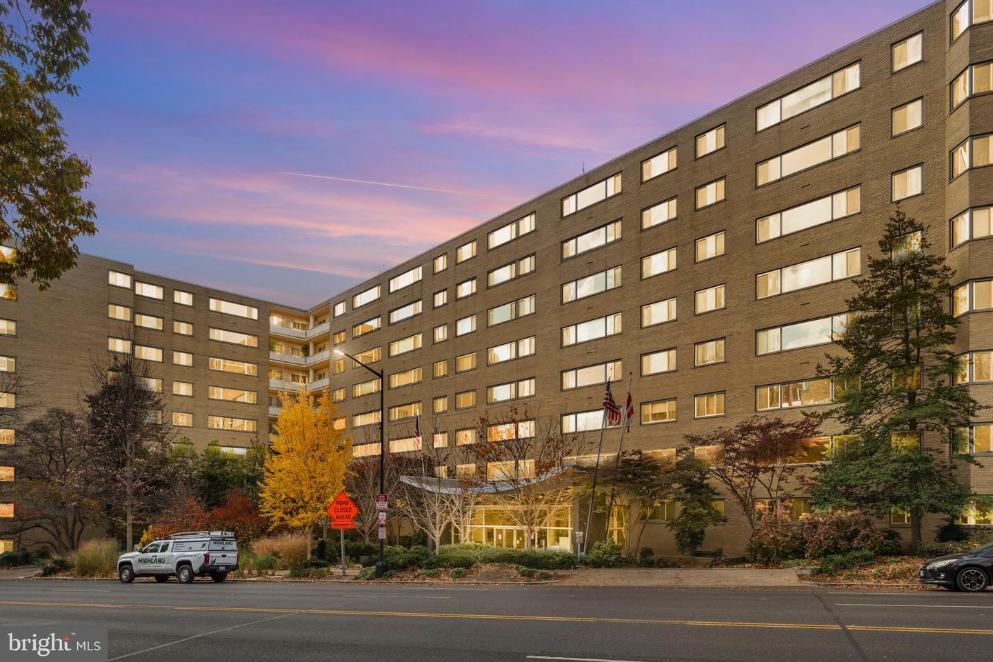 4600 CONNECTICUT AVE NW #810, WASHINGTON, District Of Columbia 20008, 3 Bedrooms Bedrooms, ,2 BathroomsBathrooms,Residential,For sale,4600 CONNECTICUT AVE NW #810,DCDC2231222 MLS # DCDC2231222