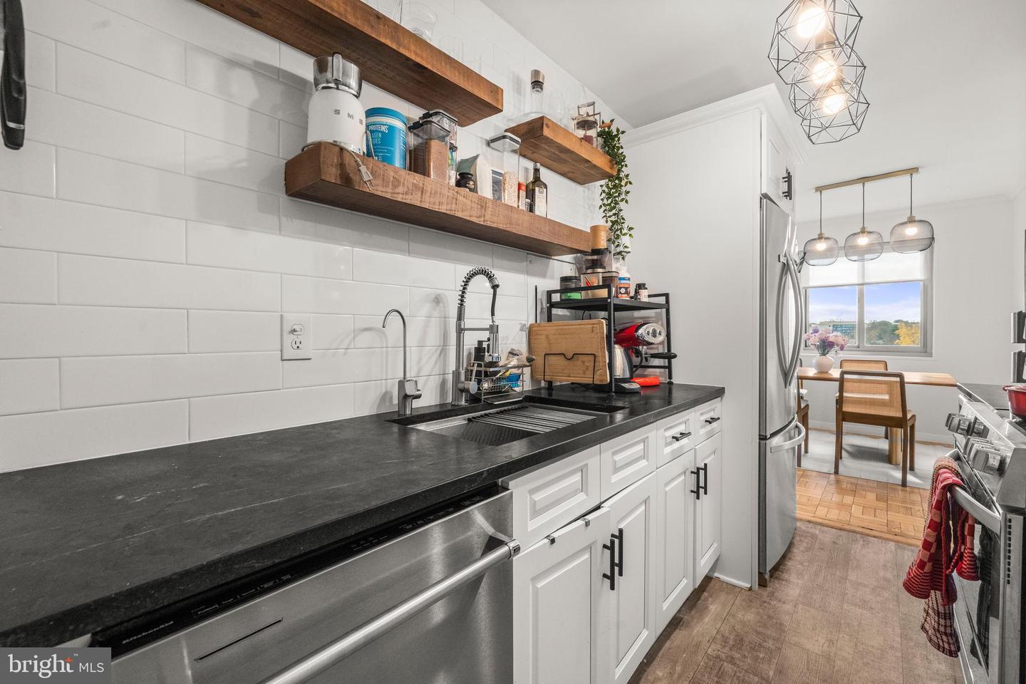 4600 CONNECTICUT AVE NW #810, WASHINGTON, District Of Columbia 20008, 3 Bedrooms Bedrooms, ,2 BathroomsBathrooms,Residential,For sale,4600 CONNECTICUT AVE NW #810,DCDC2231222 MLS # DCDC2231222 4600 CONNECTICUT AVE NW #810, WASHINGTON, District Of Columbia 20008, 3 Bedrooms Bedrooms, ,2 BathroomsBathrooms,Residential,For sale,4600 CONNECTICUT AVE NW #810,DCDC2231222 MLS # DCDC2231222