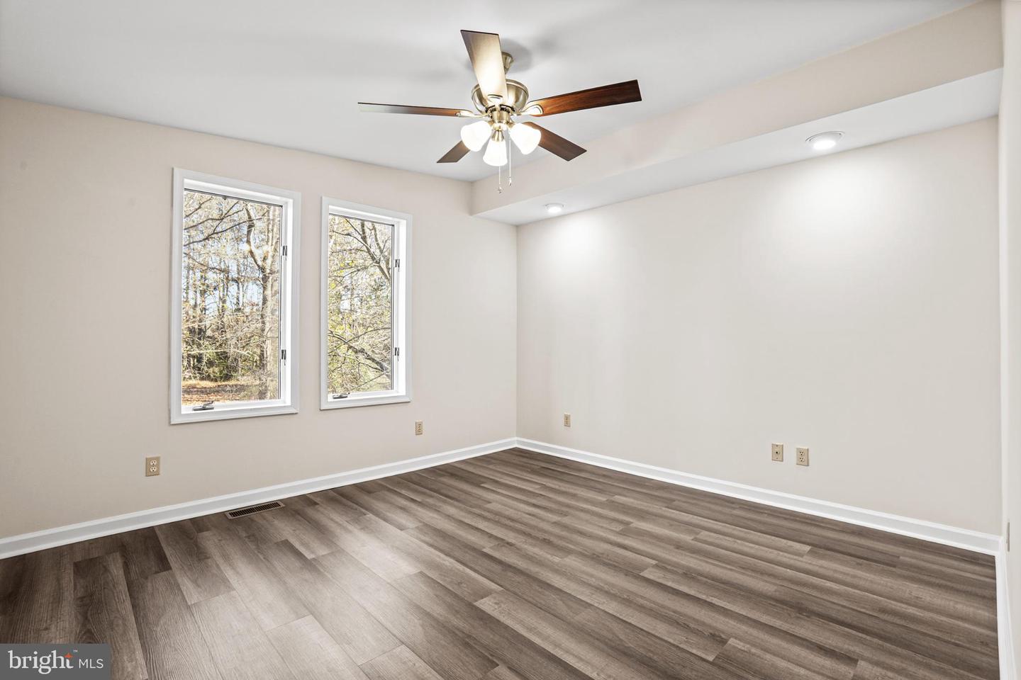 8550 WINDSOR DR, KING GEORGE, Virginia 22485, 3 Bedrooms Bedrooms, ,3 BathroomsBathrooms,Residential,For sale,8550 WINDSOR DR,VAKG2007272 MLS # VAKG2007272