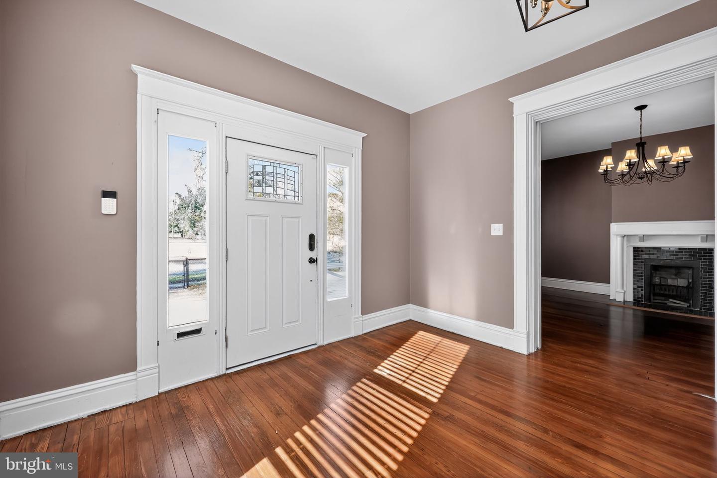 2815 3RD AVE, RICHMOND, Virginia 23222, 3 Bedrooms Bedrooms, 9 Rooms Rooms,2 BathroomsBathrooms,Residential,For sale,2815 3RD AVE,VARC2000788 MLS # VARC2000788