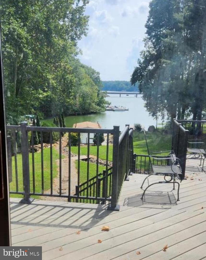 15408 SUNSET HARBOUR BLVD, MINERAL, Virginia 23117, 3 Bedrooms Bedrooms, ,4 BathroomsBathrooms,Residential,For sale,15408 SUNSET HARBOUR BLVD,VASP2037600 MLS # VASP2037600