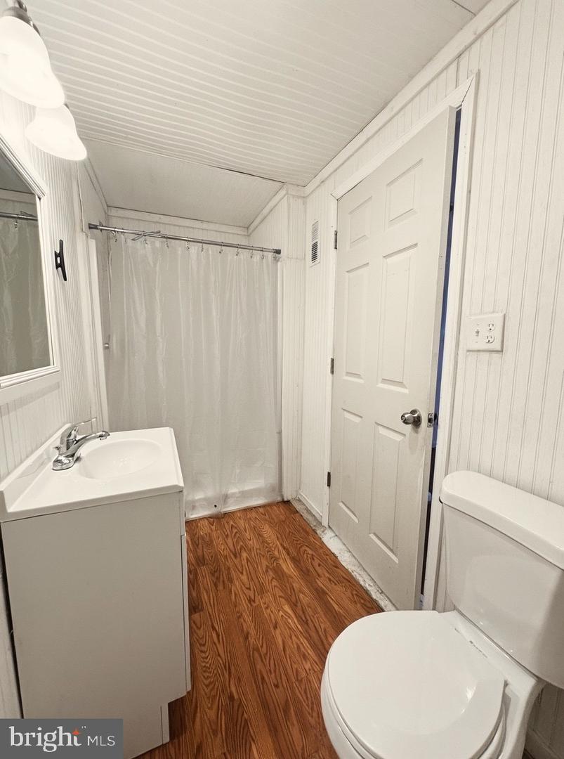 15408 SUNSET HARBOUR BLVD, MINERAL, Virginia 23117, 3 Bedrooms Bedrooms, ,4 BathroomsBathrooms,Residential,For sale,15408 SUNSET HARBOUR BLVD,VASP2037600 MLS # VASP2037600