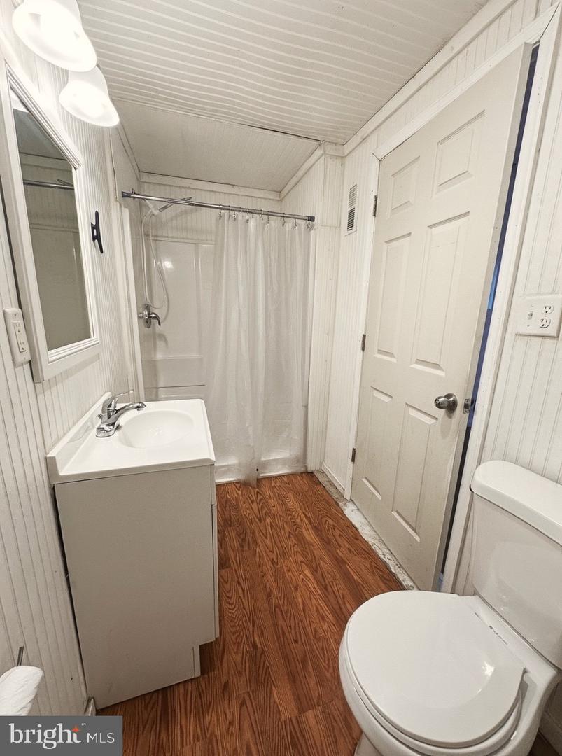 15408 SUNSET HARBOUR BLVD, MINERAL, Virginia 23117, 3 Bedrooms Bedrooms, ,4 BathroomsBathrooms,Residential,For sale,15408 SUNSET HARBOUR BLVD,VASP2037600 MLS # VASP2037600