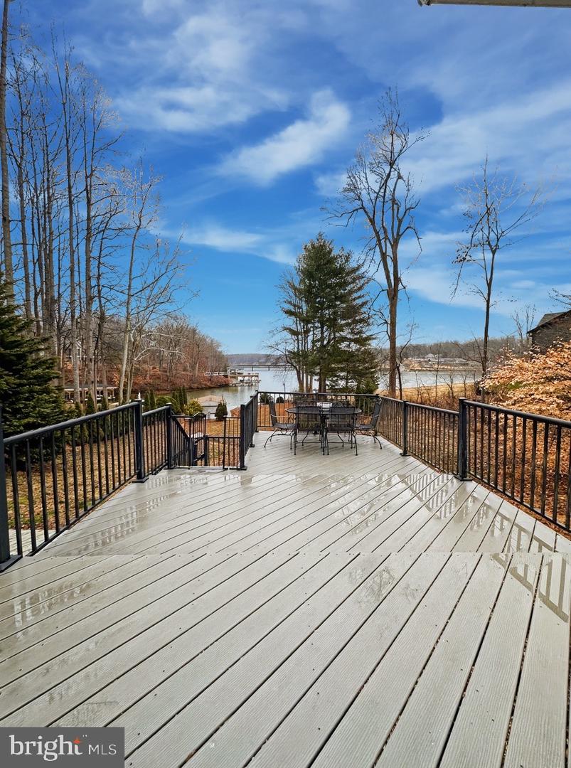 15408 SUNSET HARBOUR BLVD, MINERAL, Virginia 23117, 3 Bedrooms Bedrooms, ,4 BathroomsBathrooms,Residential,For sale,15408 SUNSET HARBOUR BLVD,VASP2037600 MLS # VASP2037600