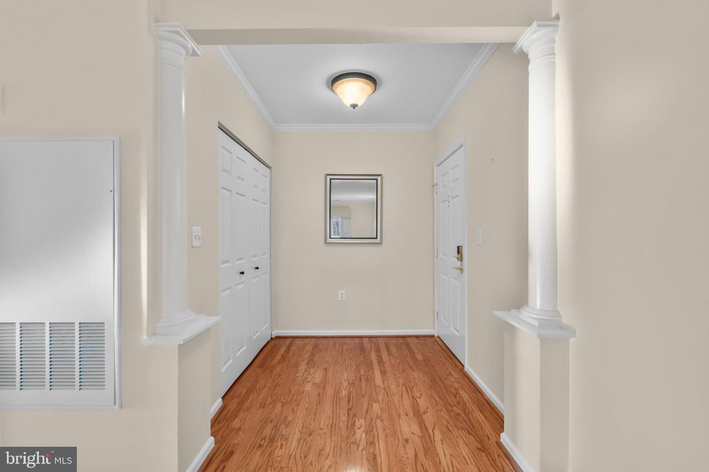 6990 FALLS REACH DR #313, FALLS CHURCH, Virginia 22043, 2 Bedrooms Bedrooms, 7 Rooms Rooms,2 BathroomsBathrooms,Residential,For sale,6990 FALLS REACH DR #313,VAFX2279274 MLS # VAFX2279274