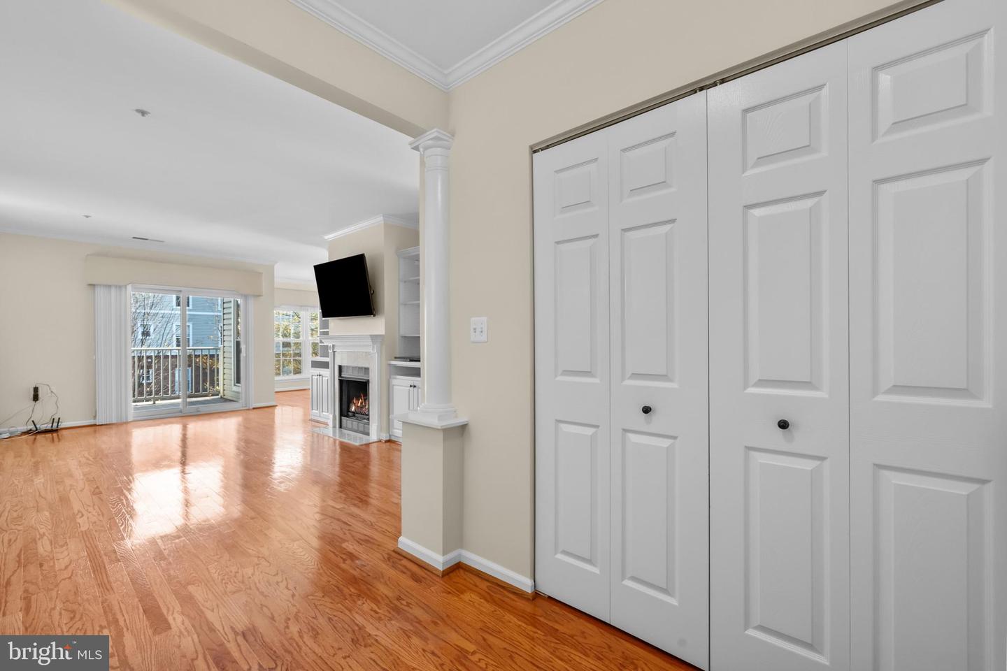 6990 FALLS REACH DR #313, FALLS CHURCH, Virginia 22043, 2 Bedrooms Bedrooms, 7 Rooms Rooms,2 BathroomsBathrooms,Residential,For sale,6990 FALLS REACH DR #313,VAFX2279274 MLS # VAFX2279274