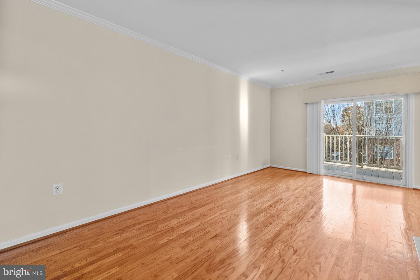 6990 FALLS REACH DR #313, FALLS CHURCH, Virginia 22043, 2 Bedrooms Bedrooms, 7 Rooms Rooms,2 BathroomsBathrooms,Residential,For sale,6990 FALLS REACH DR #313,VAFX2279274 MLS # VAFX2279274