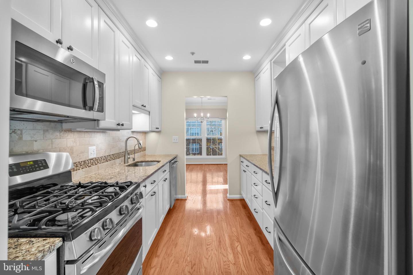 6990 FALLS REACH DR #313, FALLS CHURCH, Virginia 22043, 2 Bedrooms Bedrooms, 7 Rooms Rooms,2 BathroomsBathrooms,Residential,For sale,6990 FALLS REACH DR #313,VAFX2279274 MLS # VAFX2279274