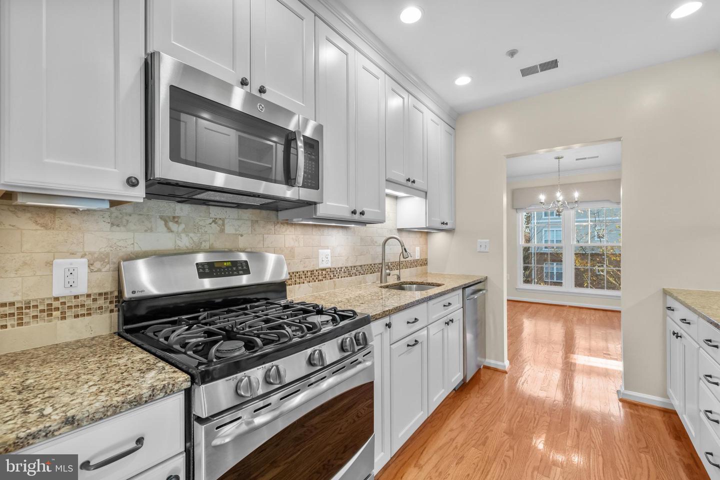 6990 FALLS REACH DR #313, FALLS CHURCH, Virginia 22043, 2 Bedrooms Bedrooms, 7 Rooms Rooms,2 BathroomsBathrooms,Residential,For sale,6990 FALLS REACH DR #313,VAFX2279274 MLS # VAFX2279274