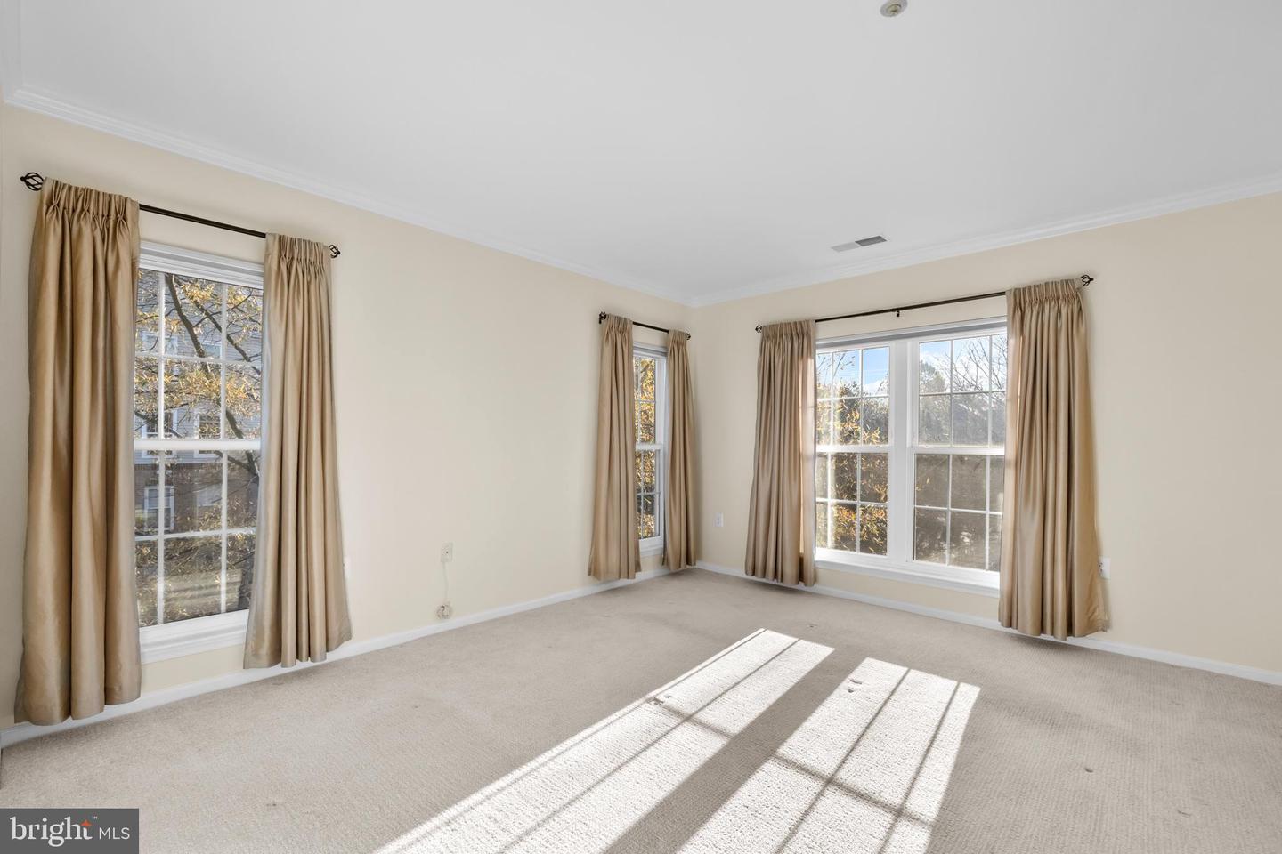 6990 FALLS REACH DR #313, FALLS CHURCH, Virginia 22043, 2 Bedrooms Bedrooms, 7 Rooms Rooms,2 BathroomsBathrooms,Residential,For sale,6990 FALLS REACH DR #313,VAFX2279274 MLS # VAFX2279274