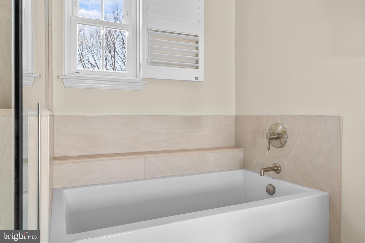 6990 FALLS REACH DR #313, FALLS CHURCH, Virginia 22043, 2 Bedrooms Bedrooms, 7 Rooms Rooms,2 BathroomsBathrooms,Residential,For sale,6990 FALLS REACH DR #313,VAFX2279274 MLS # VAFX2279274