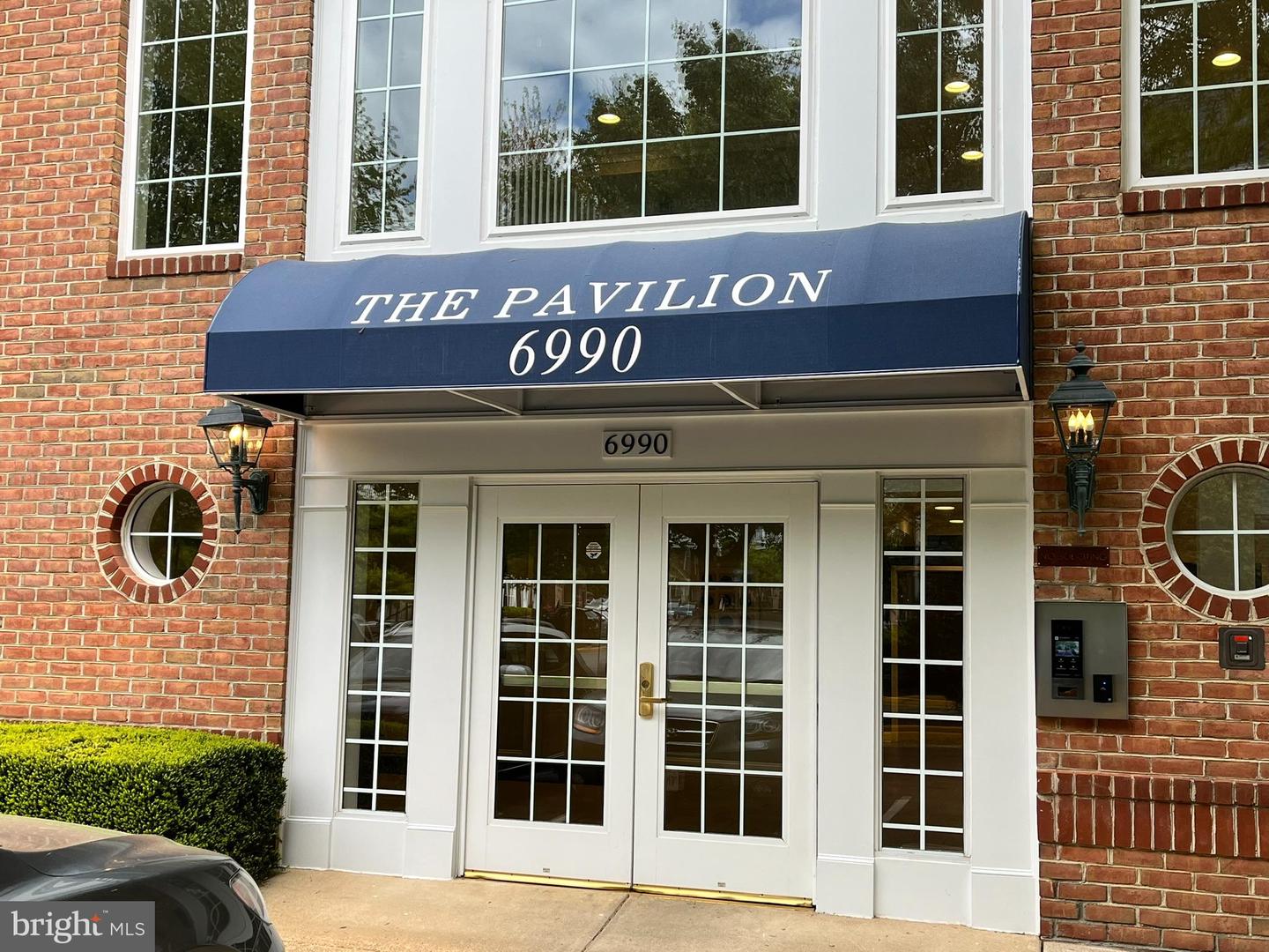 6990 FALLS REACH DR #313, FALLS CHURCH, Virginia 22043, 2 Bedrooms Bedrooms, 7 Rooms Rooms,2 BathroomsBathrooms,Residential,For sale,6990 FALLS REACH DR #313,VAFX2279274 MLS # VAFX2279274