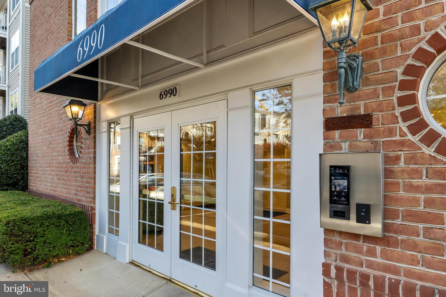 6990 FALLS REACH DR #313, FALLS CHURCH, Virginia 22043, 2 Bedrooms Bedrooms, 7 Rooms Rooms,2 BathroomsBathrooms,Residential,For sale,6990 FALLS REACH DR #313,VAFX2279274 MLS # VAFX2279274